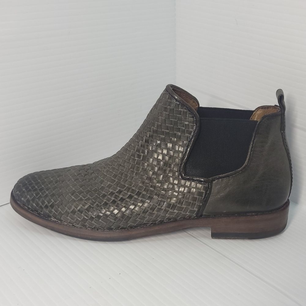 Sutro Seal of the Sutro San Francisco Woven Greenish Leather Booties Womens  6